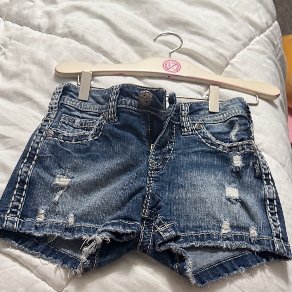 Silver Jeans Shorts Aiko Sz: 26